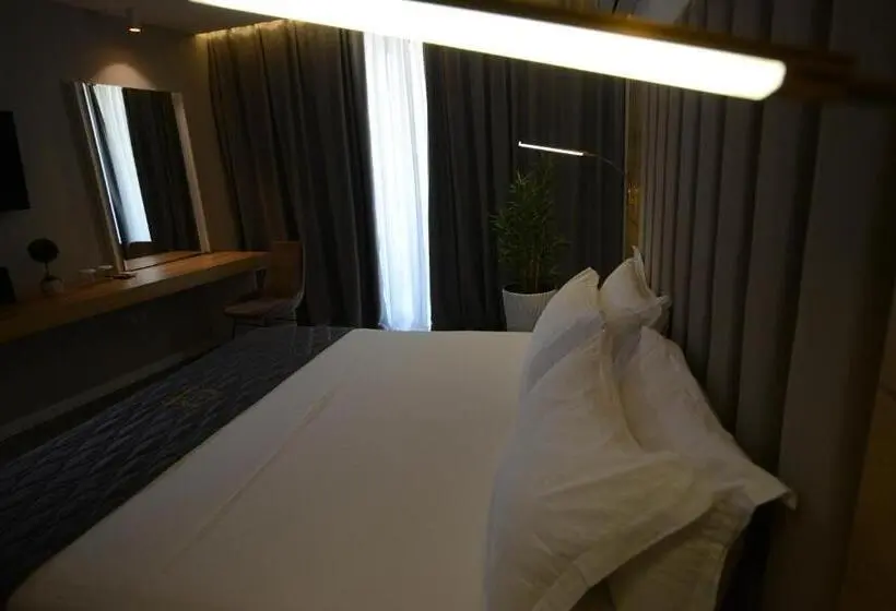 Triple Room Sea View, Ebbi