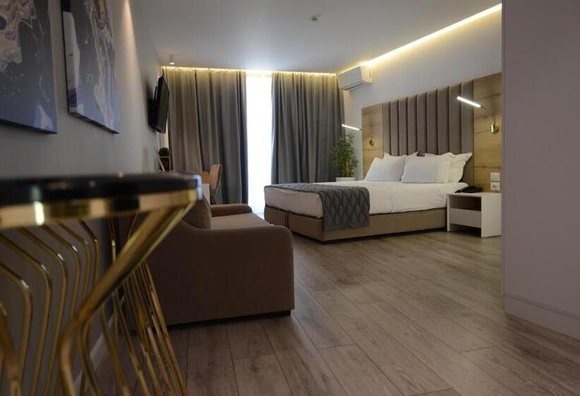 Triple Room Sea View, Ebbi