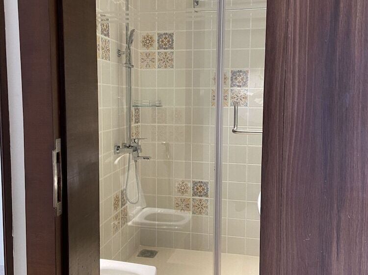 클럽 룸, Grand Victoria The Fern Resort & Spa, Panchgani