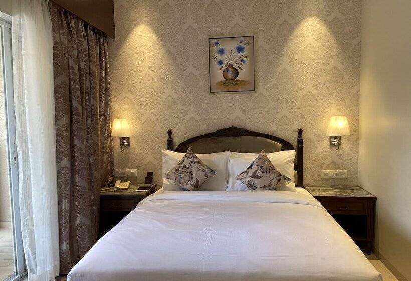 클럽 룸, Grand Victoria The Fern Resort & Spa, Panchgani