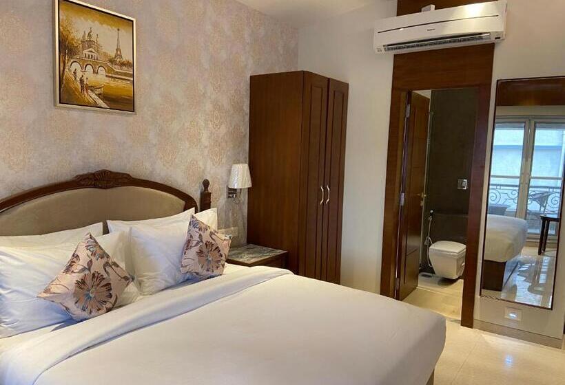 스탠다드 발코니 룸, Grand Victoria The Fern Resort & Spa, Panchgani