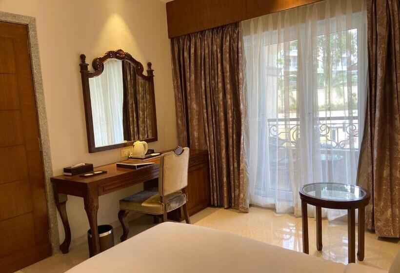 景观俱乐部房间, Grand Victoria The Fern Resort & Spa, Panchgani