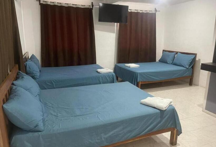 חדר קומפורט לשלושה, Qatar Hospedaje