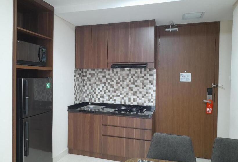 家庭间, Kawana Golf Residence