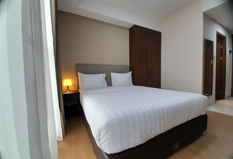 Студия Стандарт, Kawana Golf Residence