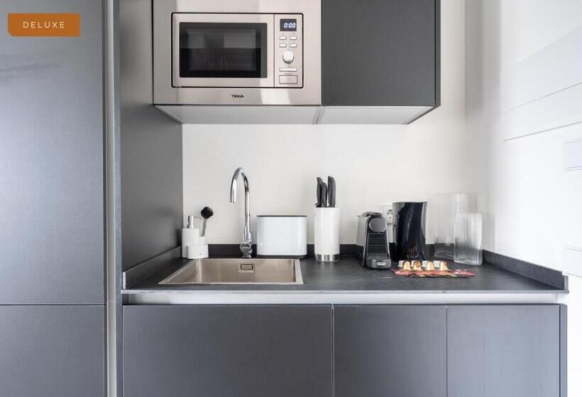 آپارتمان لوکس 1 خوابه, Limehome Sevilla Calle Torcuato Luca De Tena Digital Access