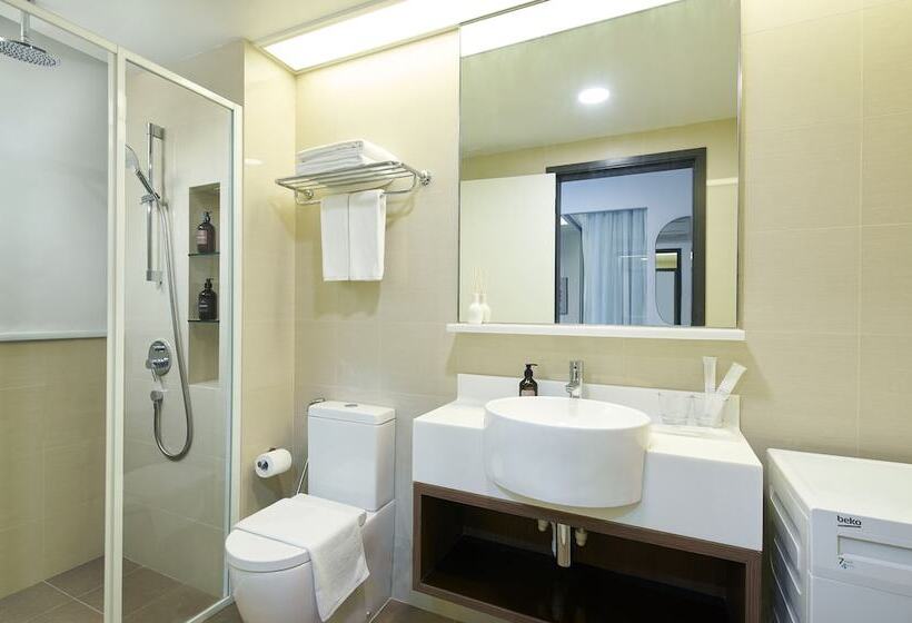 Standard Room, The Initial Residence