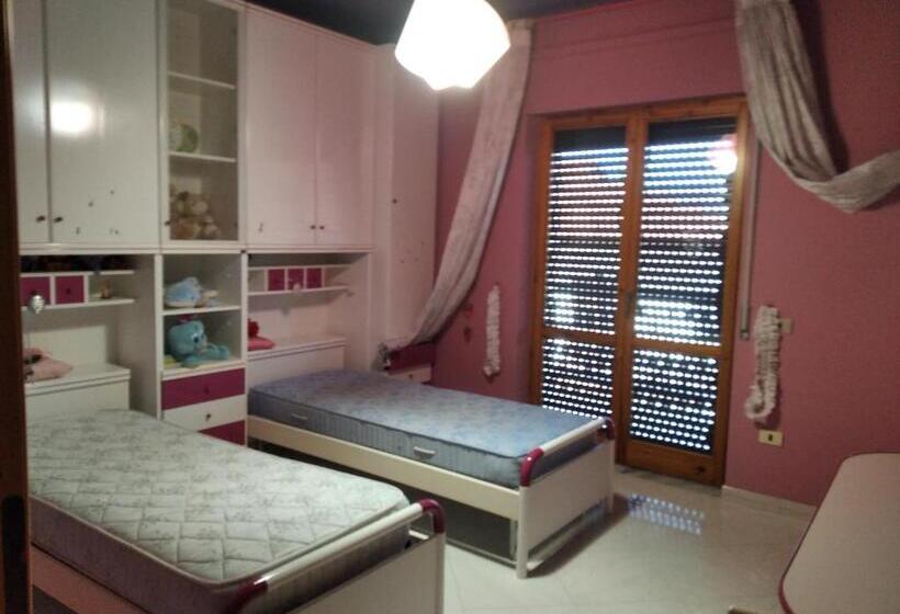 带3个卧室的公寓, Agriturismo B&b Il Girasole