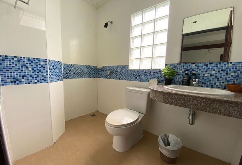 スタンダードルーム, Aromdee At Naithon Beach