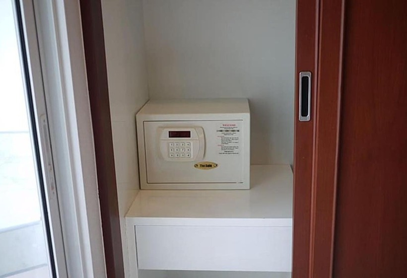 スタンダードルーム, Aromdee At Naithon Beach