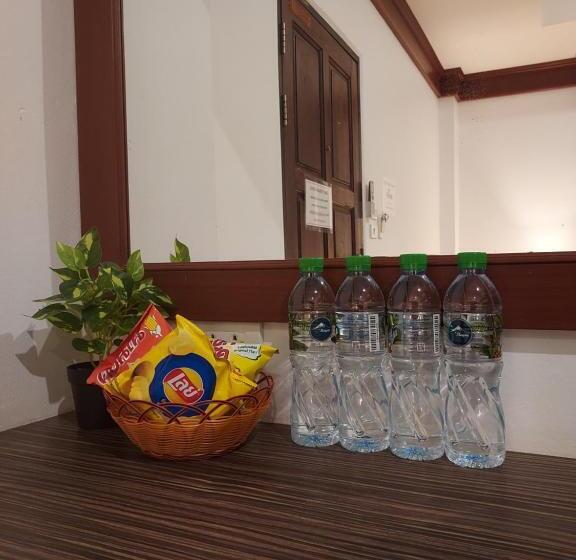 スタンダードルーム, Aromdee At Naithon Beach