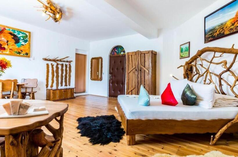 חדר דלוקס, Castelul De Vis