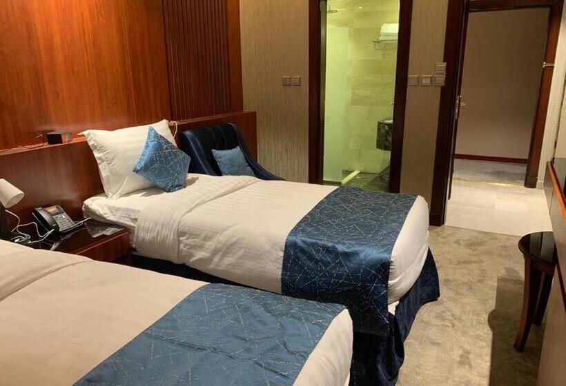 סוויטת 2 חדרי שינה, Cladium