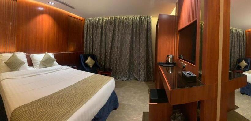 סוויטת 2 חדרי שינה, Cladium