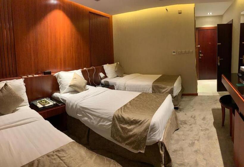 סוויטת 2 חדרי שינה, Cladium