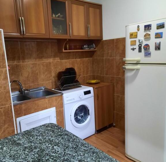 اتاق استاندارد, Sisi Guest House