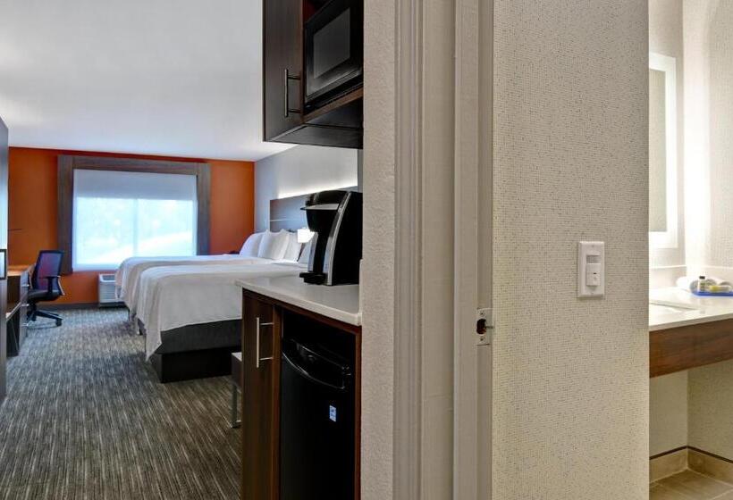 带双人大床的行政管理套房, Holiday Inn Express Hotel & Suites Anderson I 85   Hwy 76, Exit 19b, An Ihg