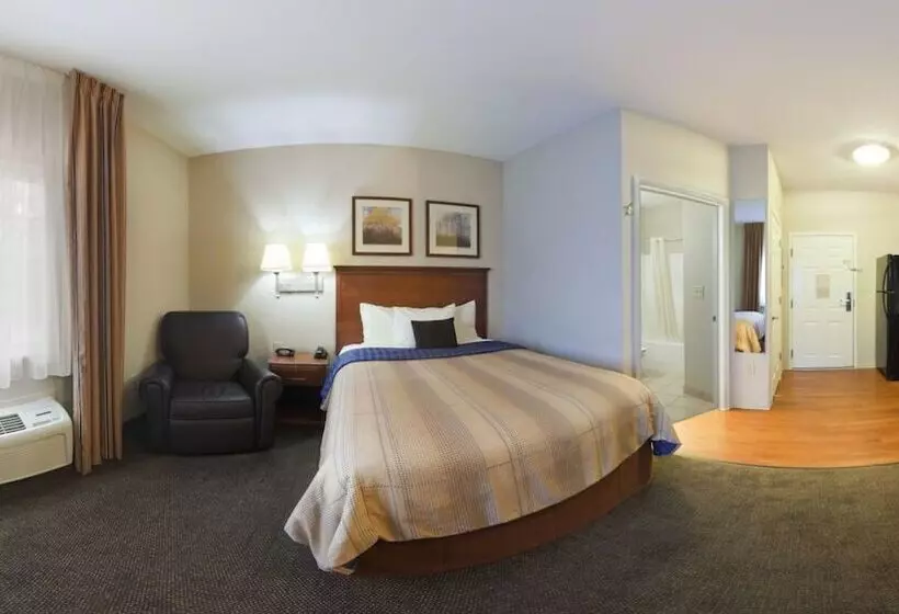 スタンダードスタジオ, Candlewood Suites Augusta, An Ihg