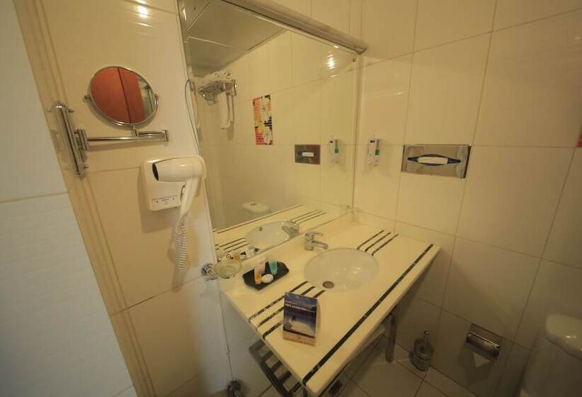 디럭스 룸, Dreamliner