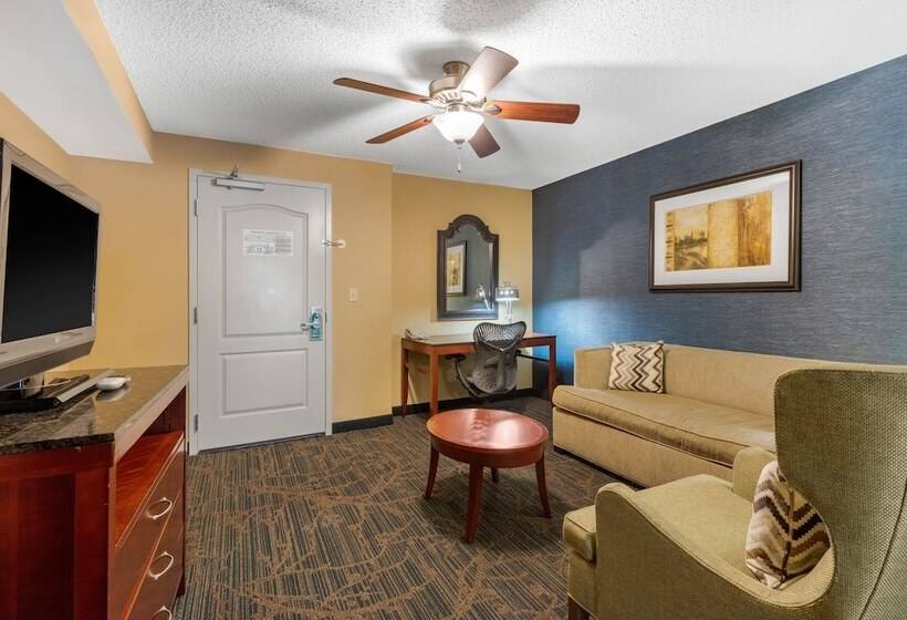 جناح جونيور, Hilton Garden Inn Tupelo