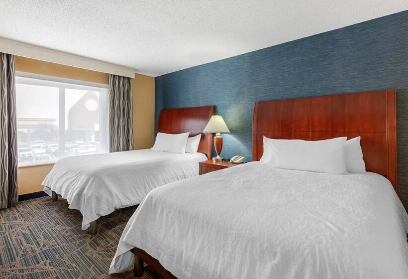 غرفة قياسية لذوى الاحتياجات الخاصة, Hilton Garden Inn Tupelo