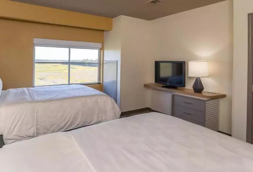 景色の見えるスイートルーム, Holiday Inn Hotel & Suites Beaufort At Highway 21, An Ihg