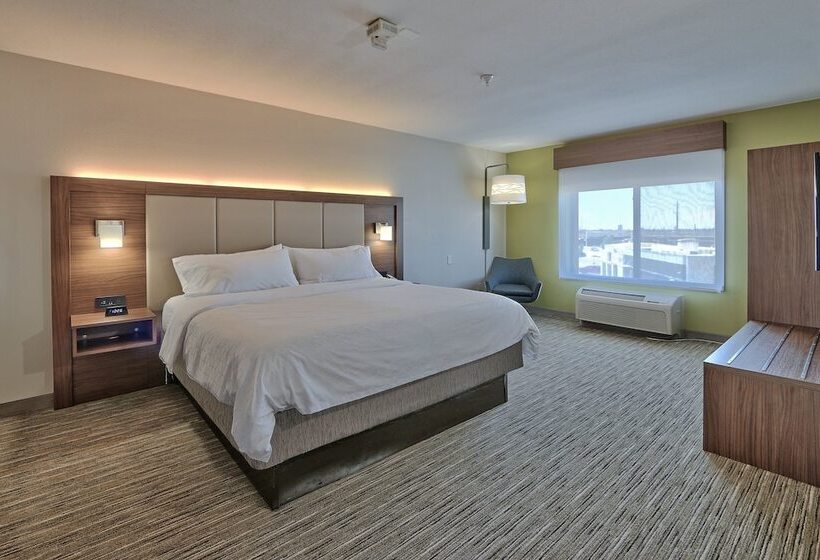 חדר סטנדרט, Holiday Inn Express & Suites Albuquerque Historic Old Town, An Ihg