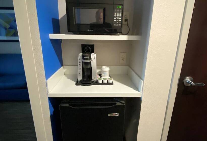 סוויטה, Holiday Inn Express & Suites Albuquerque Historic Old Town, An Ihg