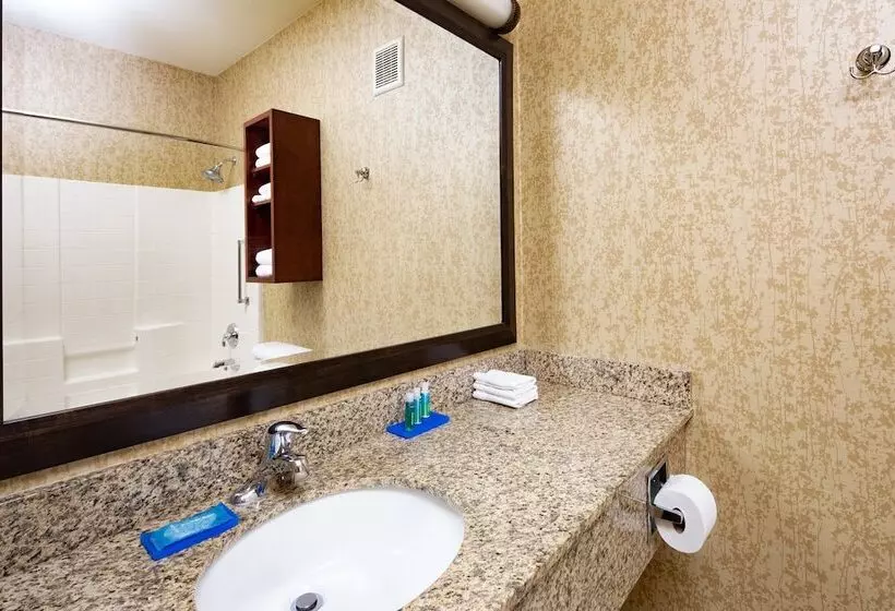 ２ダブルベッドのスタンダードルーム, Holiday Inn Express Hotel & Suites Astoria, An Ihg