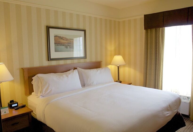 Номер Стандарт, Holiday Inn Express Hotel & Suites Astoria, An Ihg