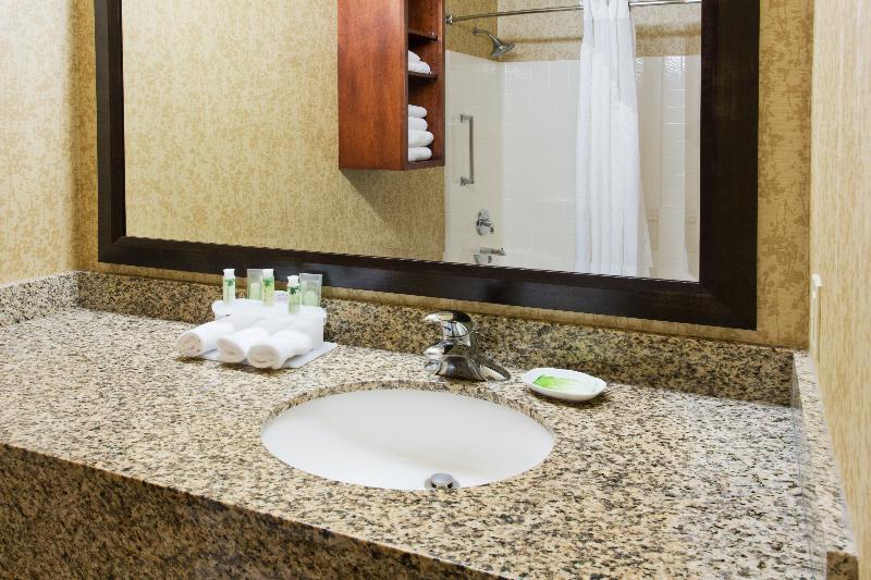 Стандартный Номер Кровать Кинг, Holiday Inn Express Hotel & Suites Astoria, An Ihg