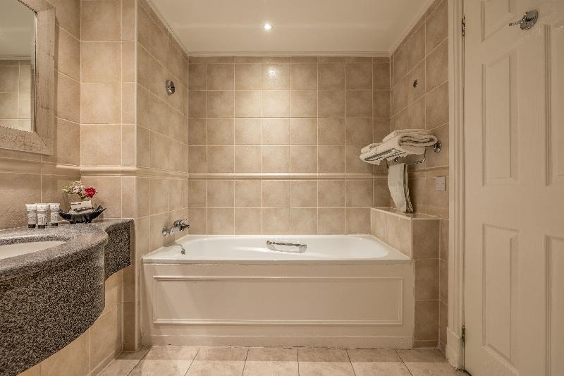 غرفة ديلوكس لذوى الاحتياجات الخاصة, Holiday Inn Express Hotel & Suites Bluffton At Hilton Head Area, An Ihg