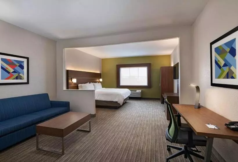ジュニアスイート, Holiday Inn Express & Suites Cedar Park , An Ihg
