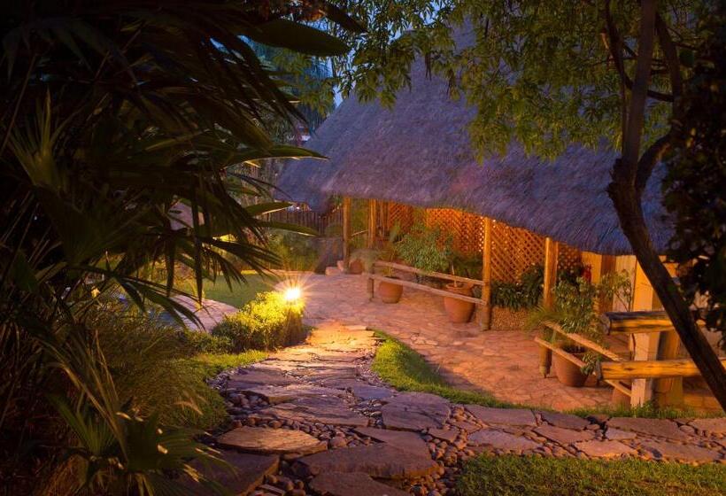 سوییت, Le Petit Village Boutique Hotel & Spa