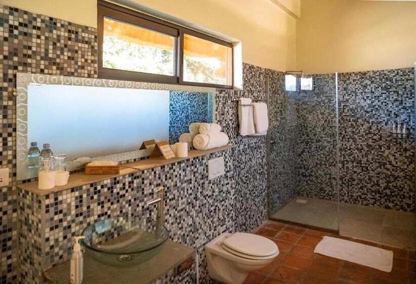 سوییت, Le Petit Village Boutique Hotel & Spa