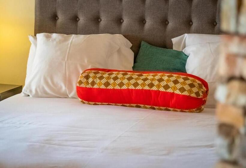 سوییت اجرایی, Le Petit Village Boutique Hotel & Spa