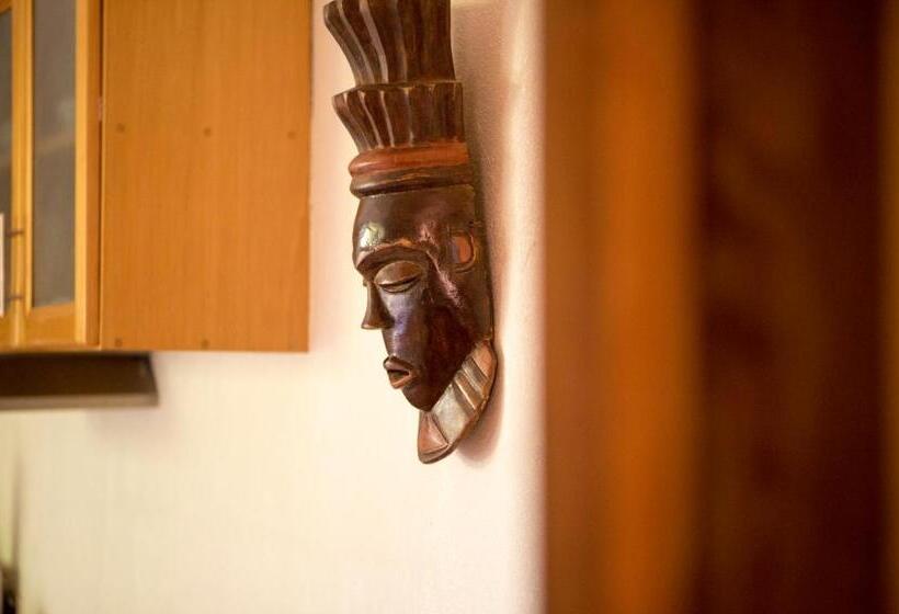 سوییت اجرایی, Le Petit Village Boutique Hotel & Spa