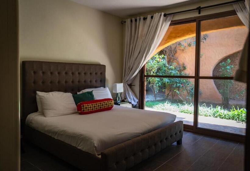 سوییت اجرایی, Le Petit Village Boutique Hotel & Spa