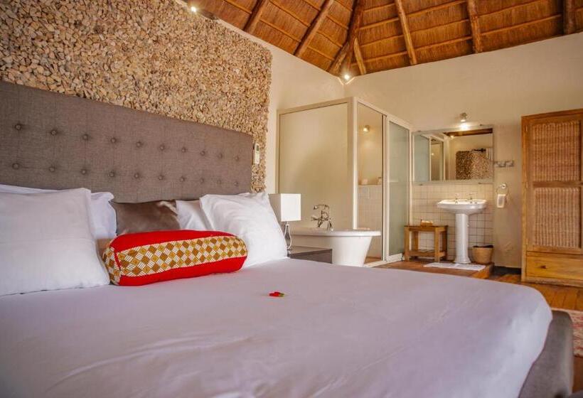 سوییت جونیور, Le Petit Village Boutique Hotel & Spa