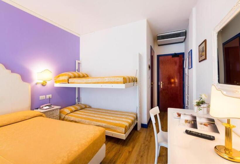 חדר סטנדרט לארבעה, Miramare