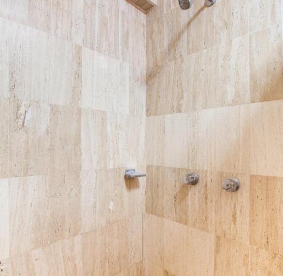 Номер Стандарт, Santa Lucia