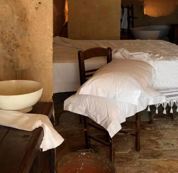 اتاق کلاسیک, Sextantio Le Grotte Della Civita