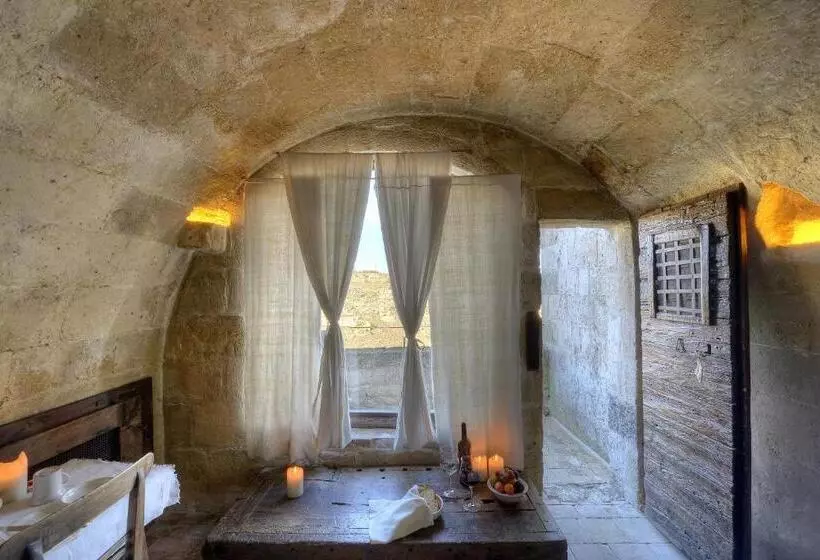 اتاق کلاسیک, Sextantio Le Grotte Della Civita