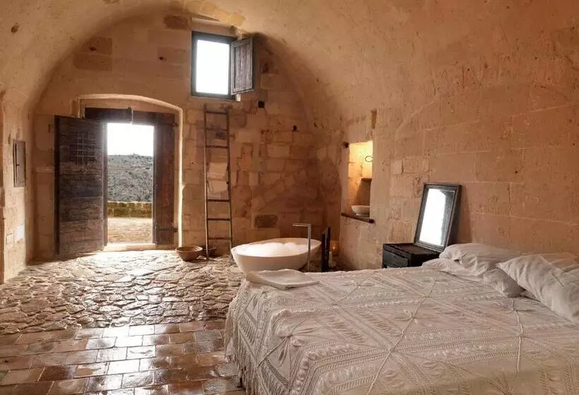 اتاق سوپریور, Sextantio Le Grotte Della Civita