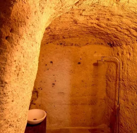 اتاق سوپریور, Sextantio Le Grotte Della Civita