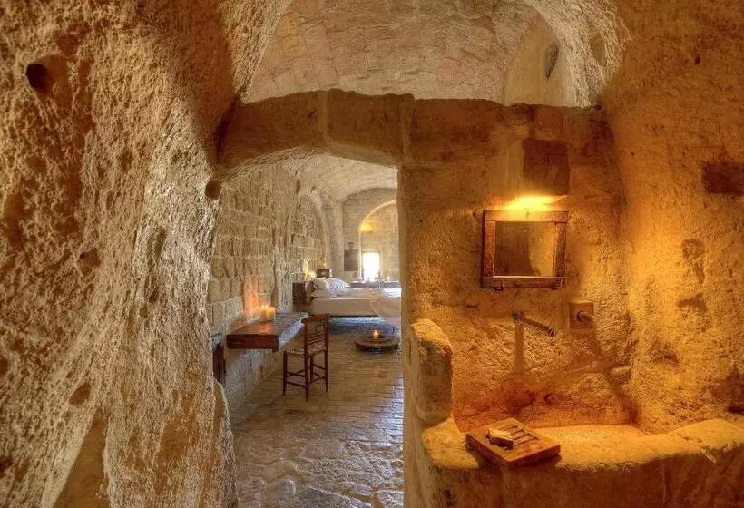 اتاق سوپریور, Sextantio Le Grotte Della Civita