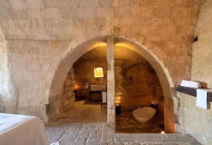 اتاق سوپریور, Sextantio Le Grotte Della Civita