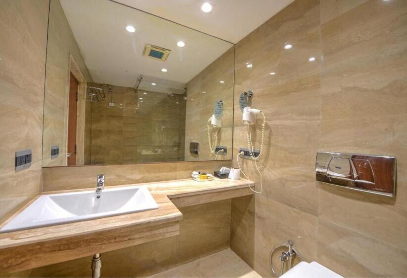 プレミアムルーム, Silver Sand Sentinel