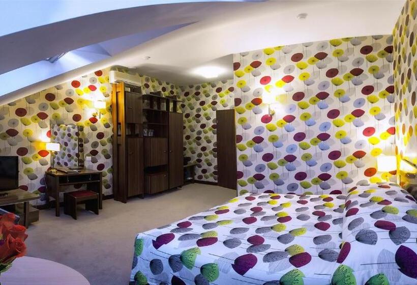 اتاق سوپریور, Swiss