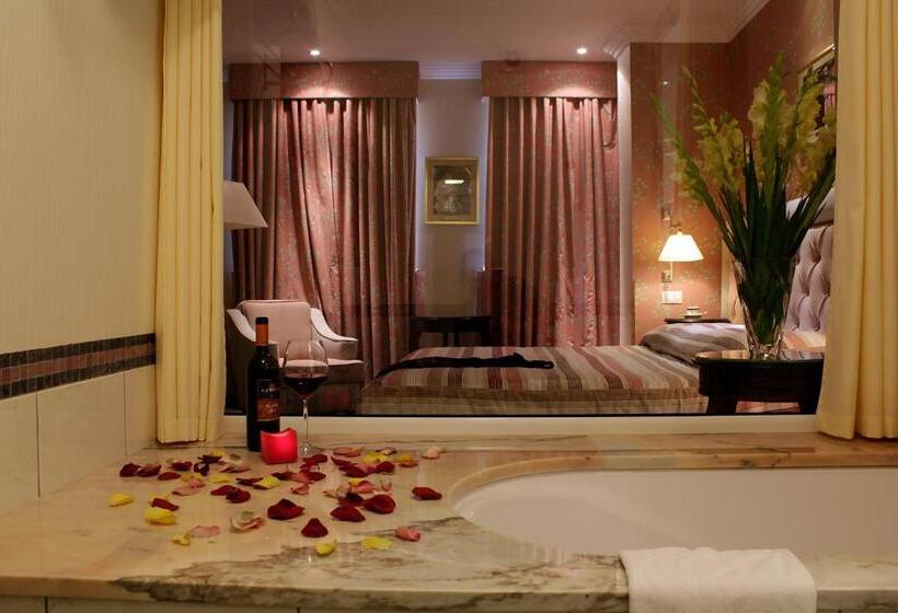 اتاق سوپریور, Swiss